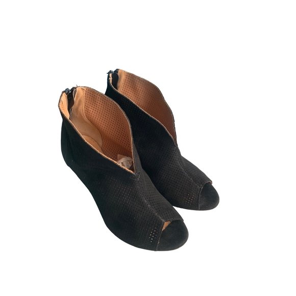 Badura Black openwork peep-toe ankle boots made of suede - Picture 12 of 12